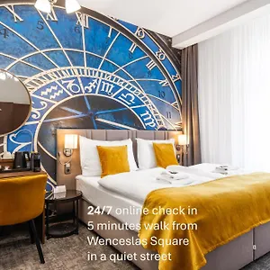 A1 Royal Plaza Hotell