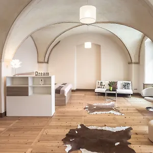 Apartment 3 Epoques By Adrez