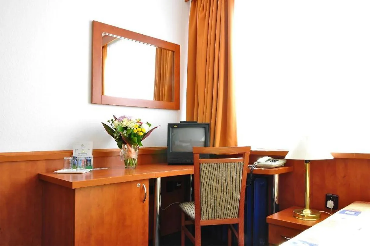 Olympik Congress Hotel contacts