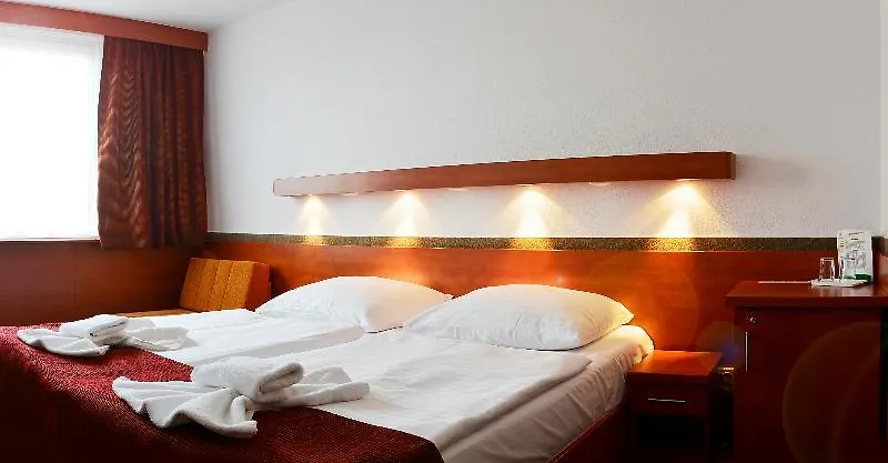 Olympik Congress Hotel Prag 3*,  Tschechische Republik